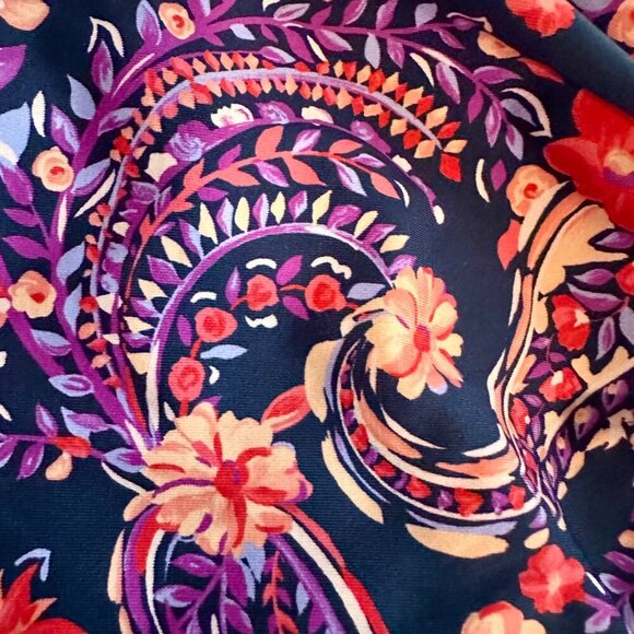 Lands' End Women's One Piece Swimsuit Size S Purple Floral UPF 50+ Feminine NEW - Picture 5 of 12